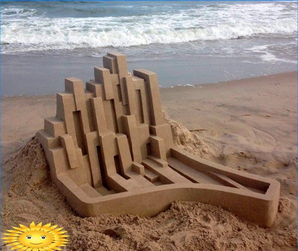 Sand sculptures: photo selection