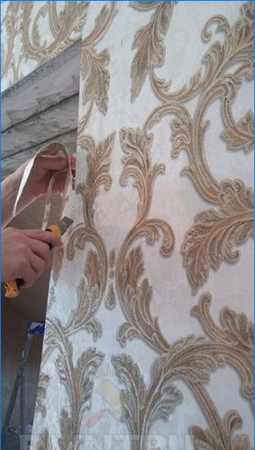 We glue the wallpaper correctly: tips and tricks of the masters