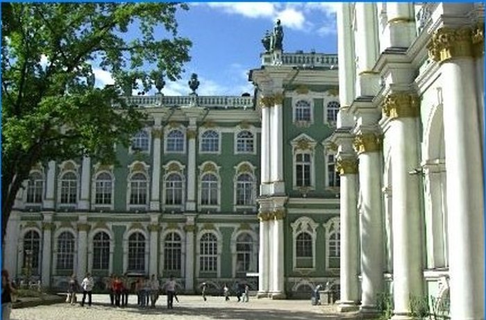 The courtyard of the Winter Palace