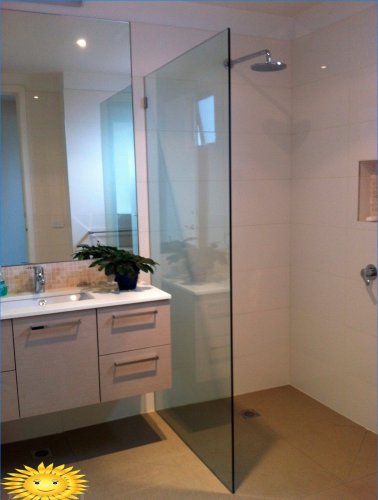 Choosing a shower cubicle in questions and answers
