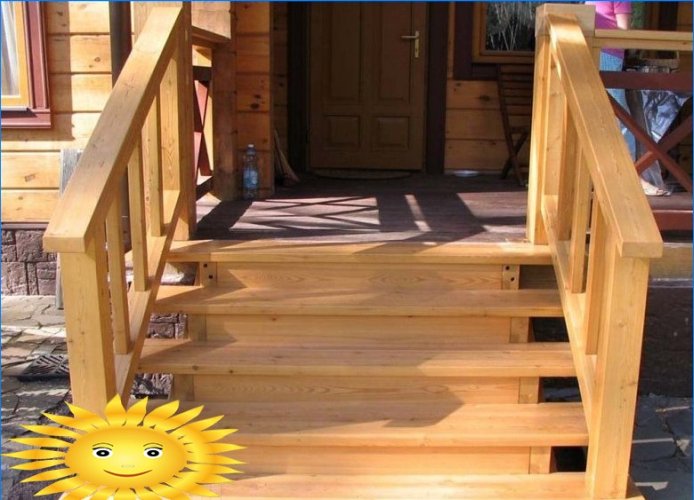 Do-it-yourself wooden porch