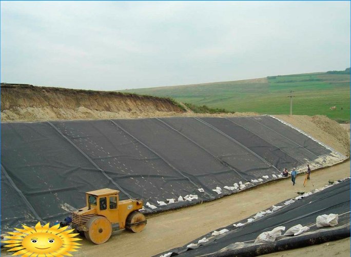 How to choose geotextiles: types and features of application