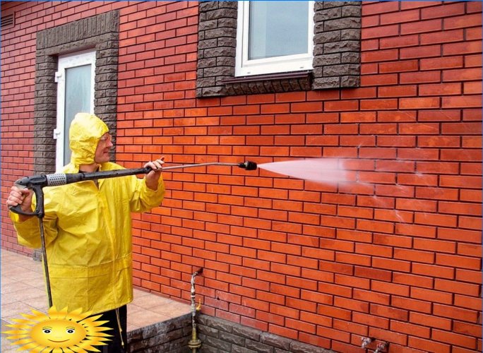 How to remove efflorescence on a brick