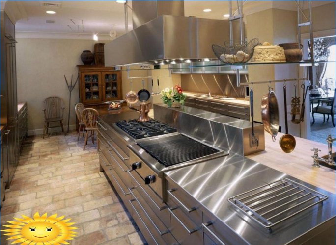 Metal in the decoration and decoration of the kitchen