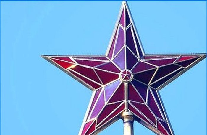 Ruby Kremlin star