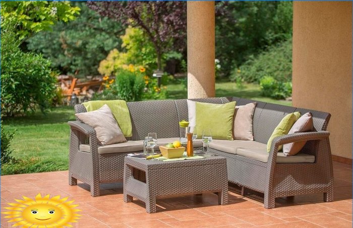 National features of garden furniture