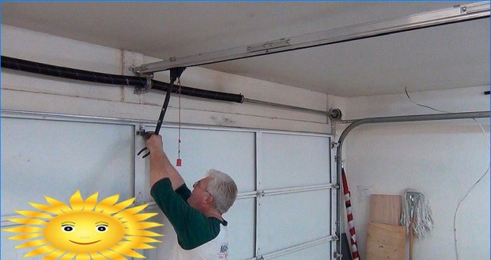 Sectional garage doors: DIY installation
