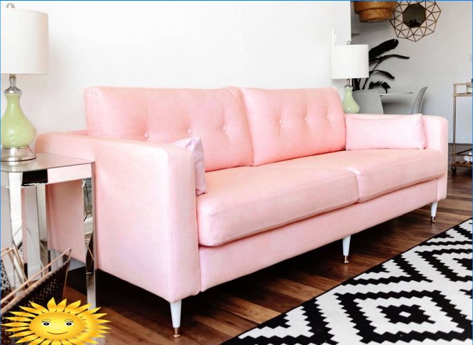 Sofa as the brightest accent of the living room
