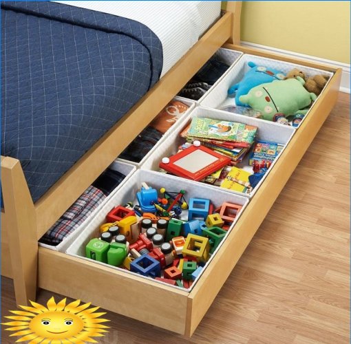 Storage space under the bed