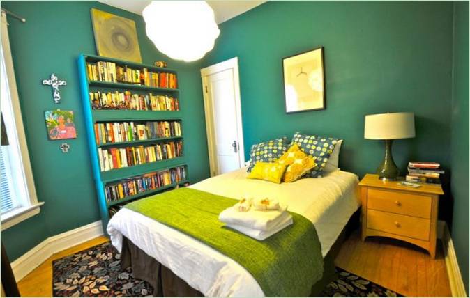 Guest bedroom in bright colors