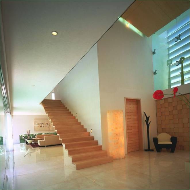 Stylish family-friendly house by Agraz Architects