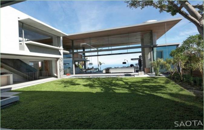 Bantry Bay Residence Interior Design