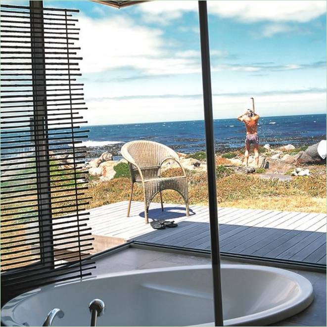 Bathroom with panoramic windows