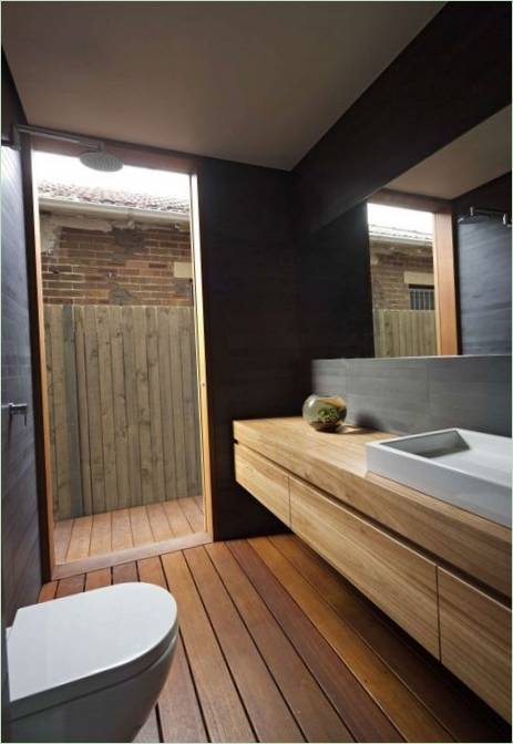 Plywood House. Bathroom