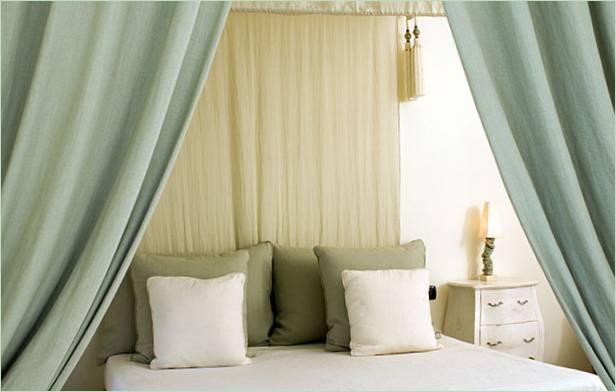 Interior design of a bedroom in neutral tones