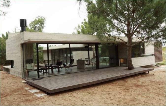 The design of a modern residence Carassale House by BAK Architects design studio