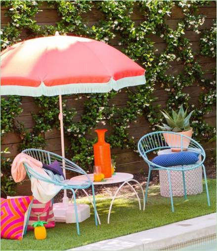 Stunning backyard ideas: beach umbrella